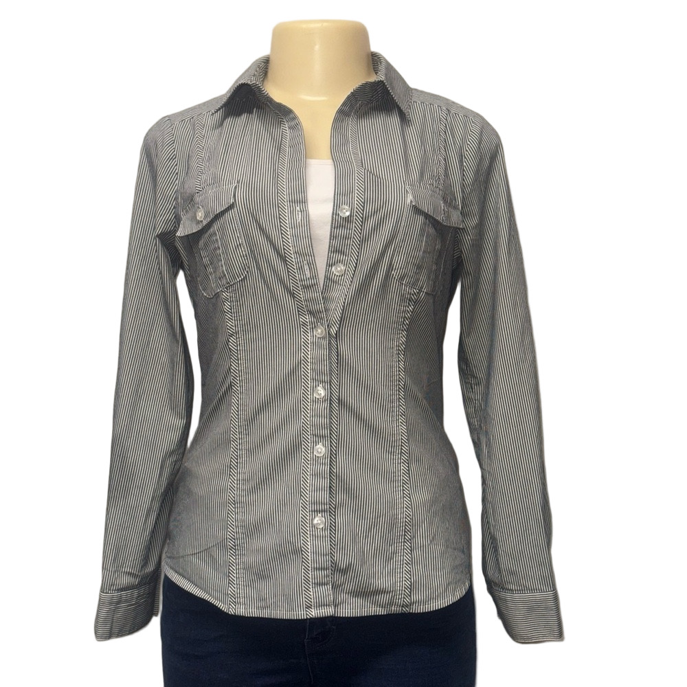 White House Black Market Gray Fitted Long Sleeve Button Down